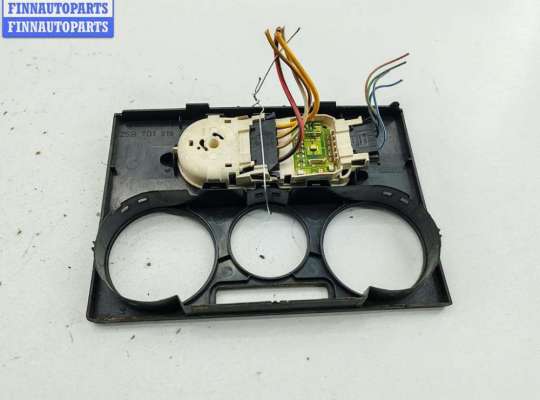 купить Переключатель отопителя на Volkswagen Transporter T4