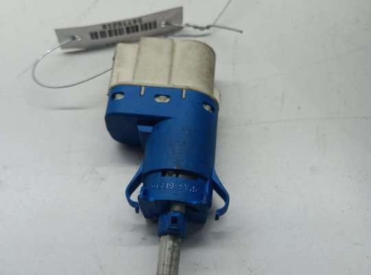 Датчик (включатель) стоп-сигнала FO1664947 на Ford Fusion