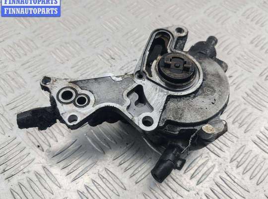 купить Насос вакуумный на Volkswagen Passat B5