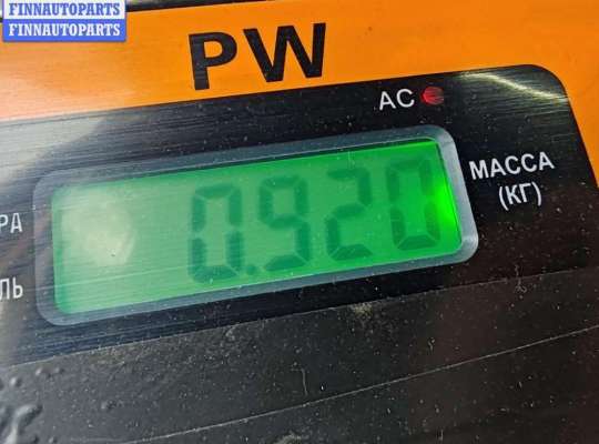 купить Петля двери передней правой на Volkswagen Caddy (2004-2010)