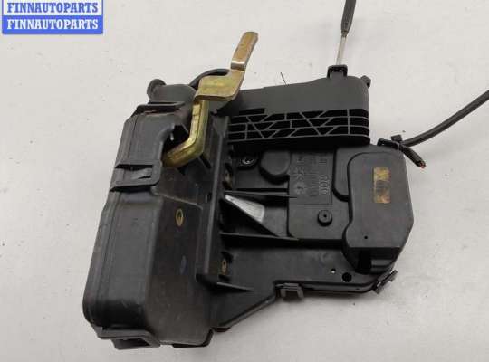 Замок боковой двери на Mercedes-Benz C (W203)