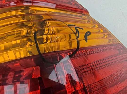 купить Фонарь задний правый на BMW 3 E46 (1998-2006)