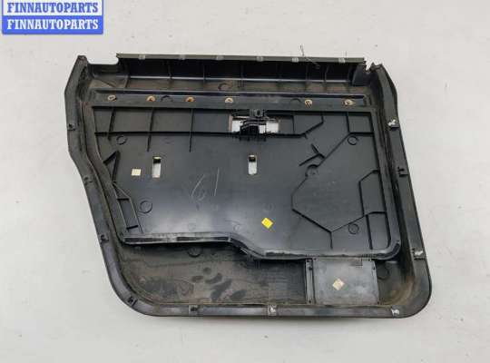 купить Обшивка двери задней правой (дверная карта) на Audi 100 C3 (1982-1991)