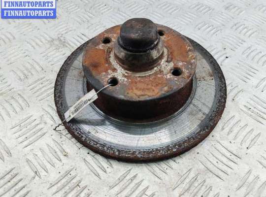 Ступица задняя левая VG2744461 на Volkswagen Passat B4