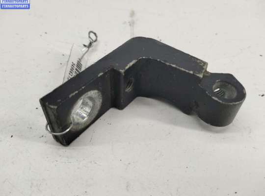 купить Петля двери передней правой на Audi A4 B6 (2001-2004)