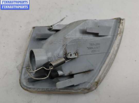 купить Поворотник (указатель поворота) правый на Volkswagen Passat B5