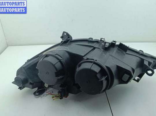 купить Фара правая на Peugeot 307