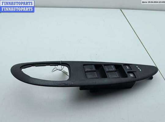 купить Блок кнопок управления стеклоподъемниками на Nissan Primera P12 (2002-2008)