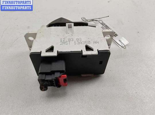 купить Кнопка аварийной сигнализации (аварийки) на Ford Focus I (1998-2005)