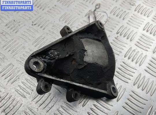 купить Кронштейн КПП опорный на Audi A6 C5 (1997-2005)