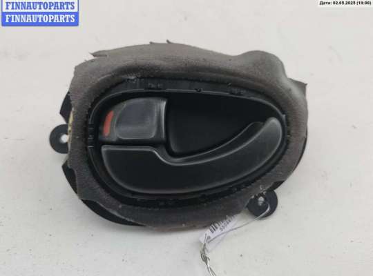 Ручка двери внутренняя передняя левая PG1062745 на Peugeot 406