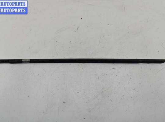 купить Молдинг стекла двери передней правой наружный на Volkswagen Passat B5+ (GP)