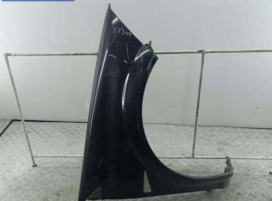 купить Крыло переднее правое на Renault Megane II (2002-2008)