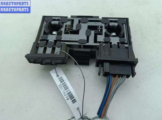 купить Плата фонаря заднего левого на Volkswagen Passat B3