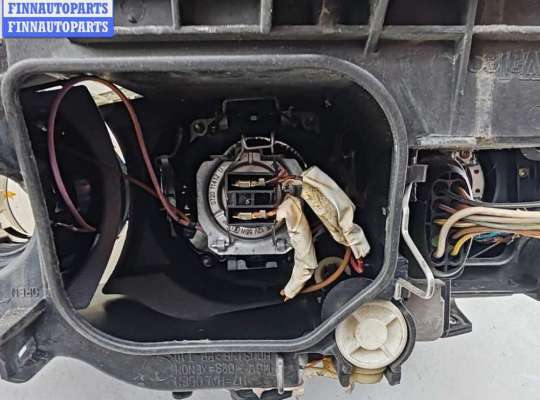 купить Фара правая на Audi A4 B6 (2001-2004)
