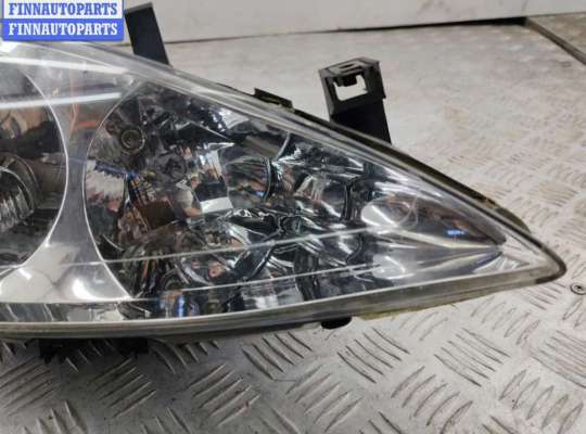 купить Фара правая на Peugeot 307