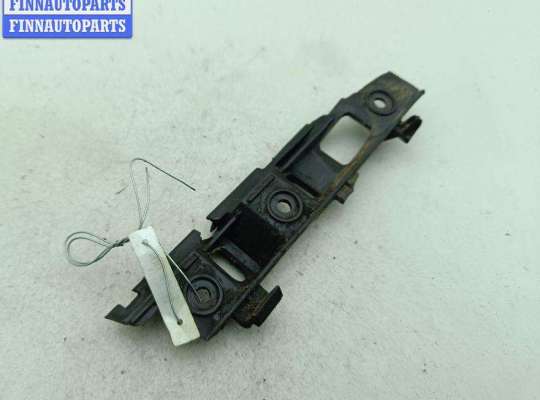 купить Кронштейн бампера переднего на Volkswagen Passat B6