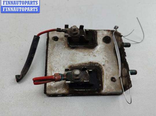 Блок управления вентилятором радиатора AU1718305 на Audi A4 B5 (1994-2001)