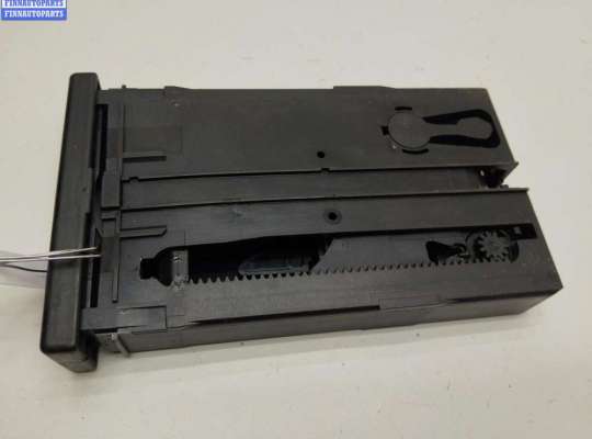 купить Подстаканник на Ford Galaxy (2000-2006)