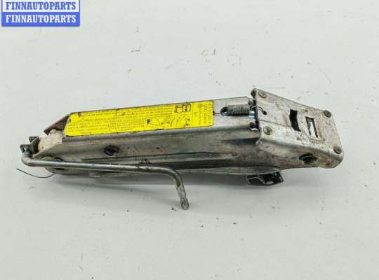 Домкрат VG2706411 на Volkswagen Passat B5