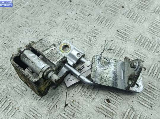 купить Петля двери передней правой на Volkswagen Golf-4