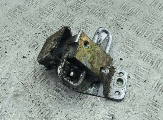 купить Петля двери передней правой на Volkswagen Golf-4