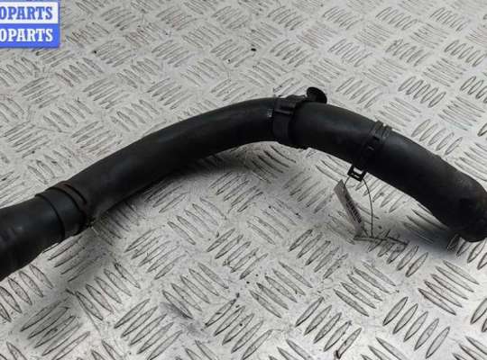 купить Патрубок радиатора на Volkswagen Passat B6