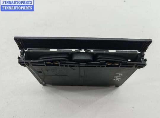 купить Подстаканник на Volkswagen Golf-4