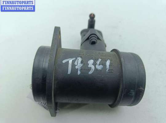 купить Расходомер (измеритель потока воздуха) на Volkswagen Passat B5