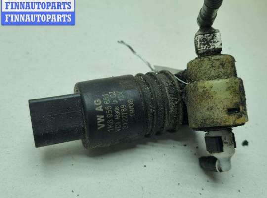 купить Насос (моторчик) омывателя стекла на Volkswagen Passat B6