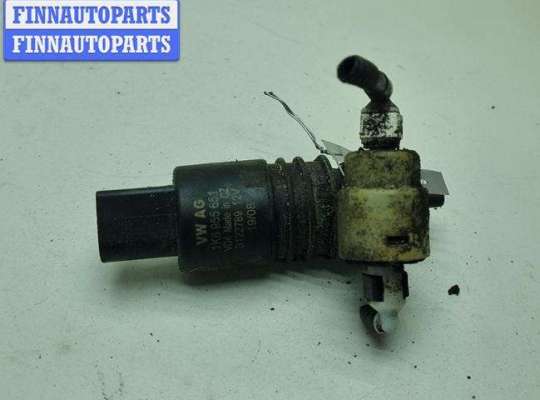 купить Насос (моторчик) омывателя стекла на Volkswagen Passat B6