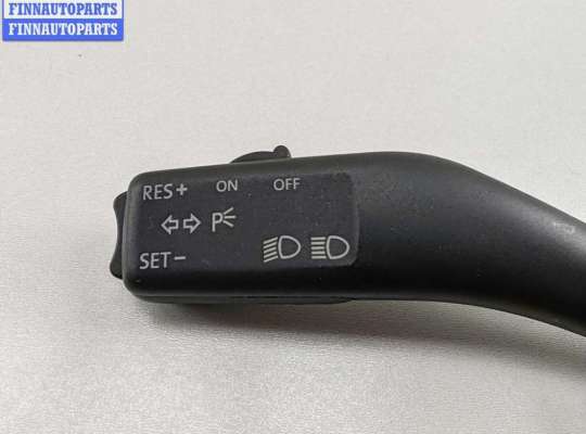 Подрулевой переключатель на Volkswagen Golf V (1K)