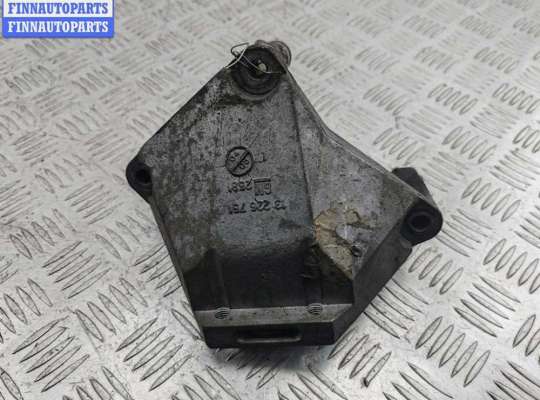 купить Кронштейн двигателя опорный на Opel Astra H (2004-2009)