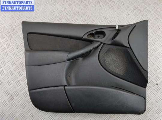 Обшивка двери передней левой (дверная карта) FO2209879 на Ford Focus I (1998-2005)