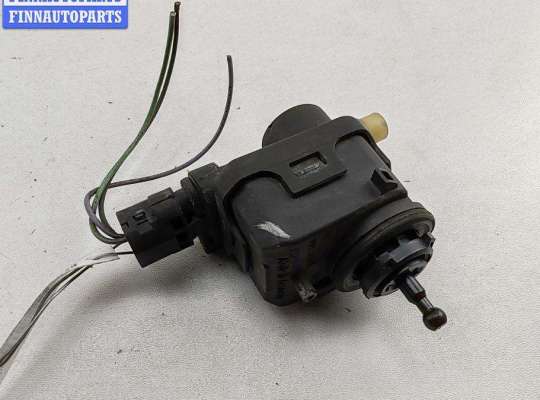 Корректор фар RN1570695 на Renault Scenic II (2003-2009)