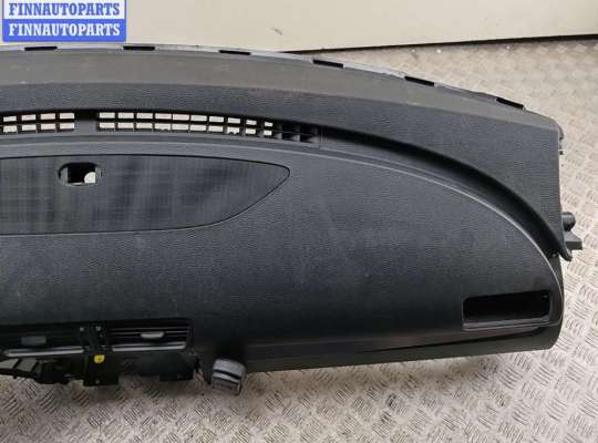 Панель передняя салона (Торпедо) на Volkswagen Passat B6 (3C)