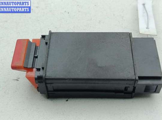 купить Кнопка аварийной сигнализации (аварийки) на Audi A6 C5 (1997-2005)