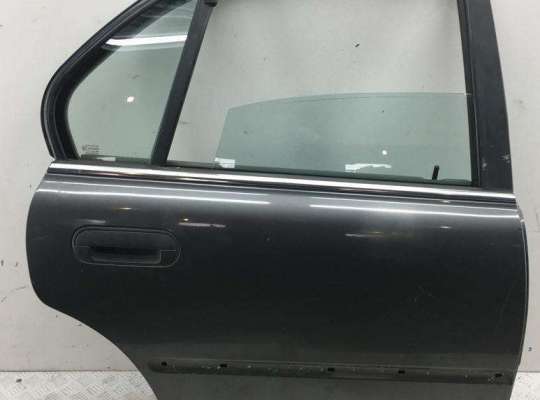 Дверь боковая