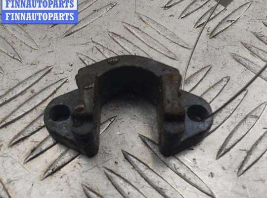 купить Скоба (кронштейн) крепления форсунки на BMW 5 E60/E61 (2003-2010)