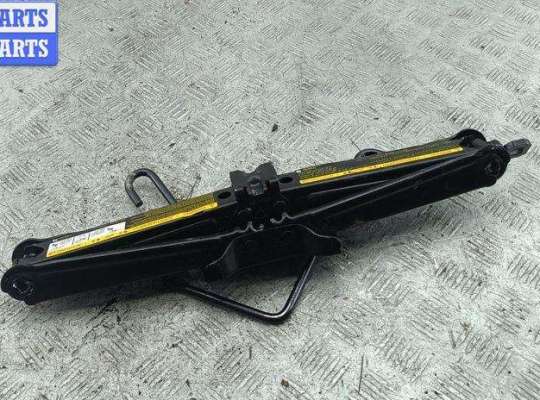 купить Домкрат на Opel Astra H (2004-2009)