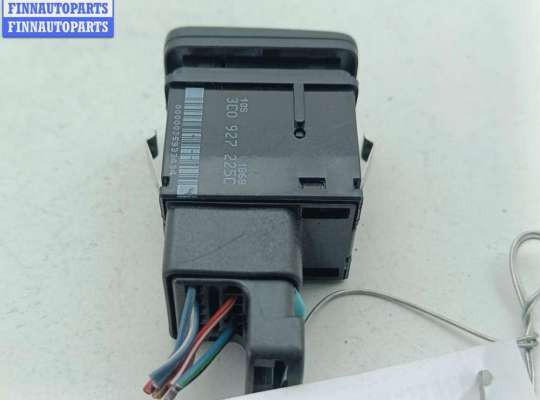 купить Кнопка ручного тормоза на Volkswagen Passat B6