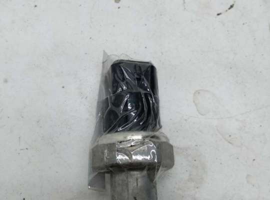 Датчик кондиционера VG2075919 на Volkswagen Passat B5