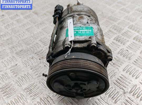 Компрессор кондиционера на Volkswagen Golf IV (1J)