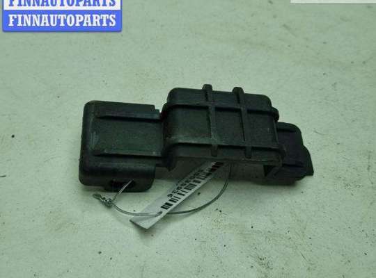 купить Кронштейн радиатора на Volkswagen Passat B5+ (GP)