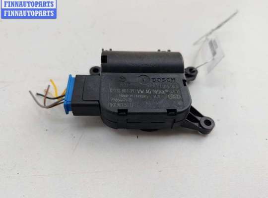 Моторчик заслонки отопителя VG2779030 на Volkswagen Golf-6
