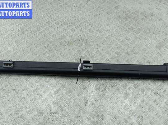 купить Шторка багажника на Volkswagen Golf-5