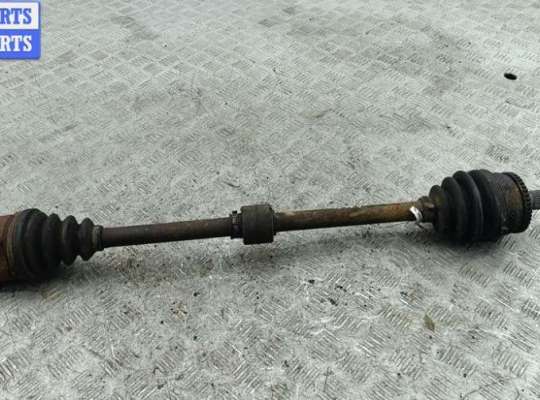 купить Полуось передняя правая на Nissan Primera P11 (1999-2002)