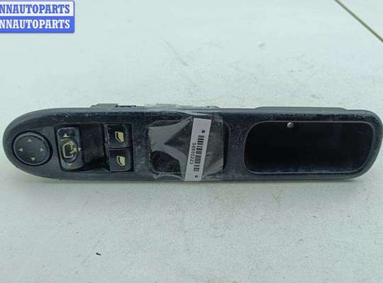 купить Блок кнопок управления стеклоподъемниками на Peugeot 307