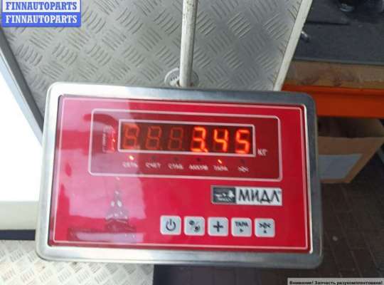 купить Обшивка двери передней правой (дверная карта) на Volkswagen Transporter T4