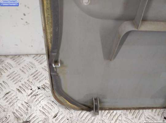 купить Обшивка двери передней правой (дверная карта) на Volkswagen Transporter T4